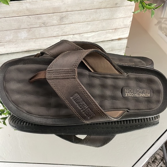 KENNETH COLE Four Sandal | size 13 - Picture 11 of 11